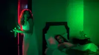 Backdrop to the movie "Suspiria" #870326