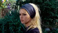 Backdrop to the movie "Contempt" #857238