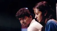 Backdrop to the movie "Ghilli" #729116