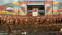 Backdrop to the movie "Woodstock 99: Peace, Love, and Rage" #757635