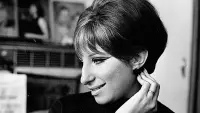 Backdrop to the movie "Barbra Streisand: Becoming an Icon 1942–1984" #1148817