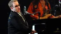 Backdrop to the movie "Elton 60: Live At Madison Square Garden" #728113