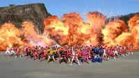 Backdrop to the movie "Kikai Sentai Zenkaiger The Movie: Red Battle! All Sentai Rally!!" #1105527