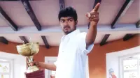 Backdrop to the movie "Ghilli" #729104