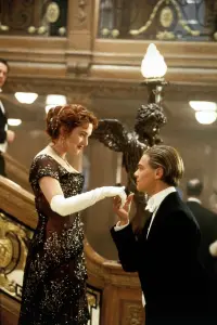 Poster to the movie "Titanic" #851854
