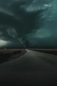 Poster to the movie "The Twister: Caught in the Storm" #723899