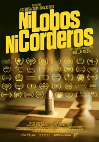 Poster to the movie "Ni lobos ni corderos" #659851