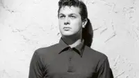 Backdrop to the movie "Tony Curtis: Driven to Stardom" #1137653