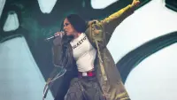 Backdrop to the movie "JADE: Live from Glastonbury" #806699
