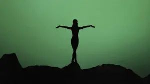 Backdrop to the movie "Apartment 7A" #641663