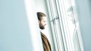 Backdrop to the movie "The Boss of It All" #470746