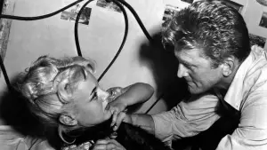 Backdrop to the movie "Ace in the Hole" #753042