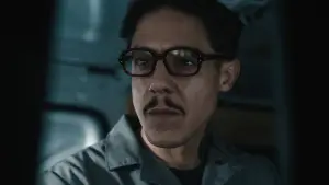 Backdrop to the movie "Carry-On" #779980