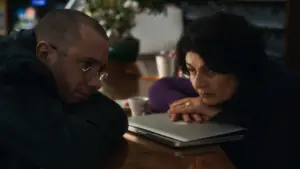 Backdrop to the movie "At Work" #767973