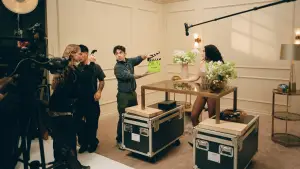 Backdrop to the movie "The Moment" #516666