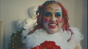 Backdrop to the movie "Kiss Me" #539595