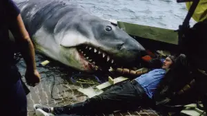 Backdrop to the movie "Jaws @ 50: The Definitive Inside Story" #680238
