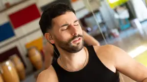 Backdrop to the movie "The Touch" #795166