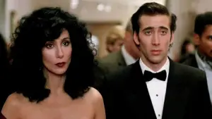 Backdrop to the movie "Moonstruck" #714810