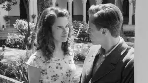 Backdrop to the movie "The Stranger" #796137