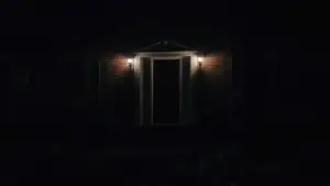 Backdrop to the movie "Weapons" #519119