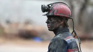 Backdrop to the movie "Mine 9" #767934