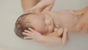 Backdrop to the movie "L’Hôpital des Premiers Jours" #775820