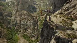 Backdrop to the movie "Bumblebee" #597166