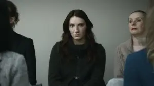 Backdrop to the movie "Red Rooms" #758850