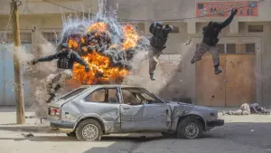 Backdrop to the movie "Rogue Warfare" #446036