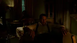 Backdrop to the movie "Nightmare Alley" #649763