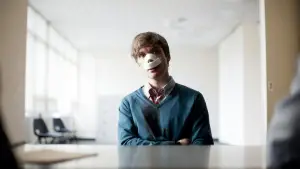 Backdrop to the movie "Broken" #695232