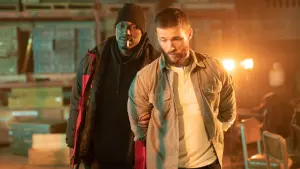 Backdrop to the movie "Dangerous" #300209