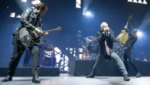 Backdrop to the movie "Simple Minds: Everything Is Possible" #807711