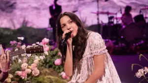 Backdrop to the movie "Billions Club Live with Olivia Rodrigo: A Concert Film" #823046
