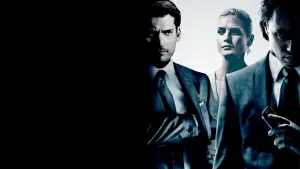 Backdrop to the movie "Headhunters" #698065