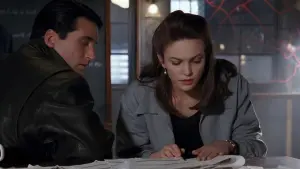 Backdrop to the movie "Knight Moves" #421384