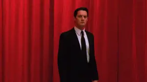 Backdrop to the movie "Twin Peaks: Fire Walk with Me" #643236