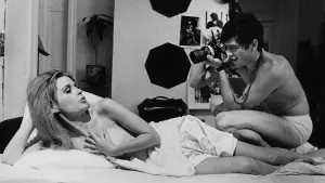 Backdrop to the movie "Medium Cool" #497468