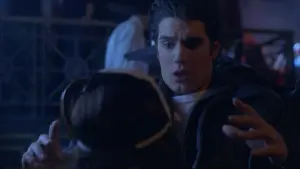 Backdrop to the movie "Hellraiser: Hellworld" #379327