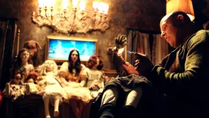 Backdrop to the movie "Ghostland" #221778