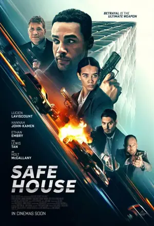 Poster to the movie "Safe House" #562470