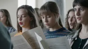 Backdrop to the movie "Little Trouble Girls" #535217