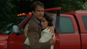 Backdrop to the movie "Twister" #839167