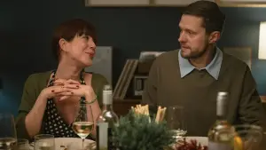 Backdrop to the movie "Perfect Strangers" #538101