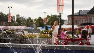 Backdrop to the movie "Off the Map" #670758