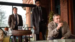 Backdrop to the movie "Knives Out" #561149