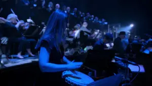 Backdrop to the movie "Hans Zimmer: Live in Prague" #392946