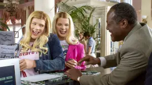 Backdrop to the movie "White Chicks" #578911