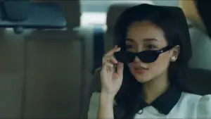 Backdrop to the movie "Musuh Dalam Selimut" #540350